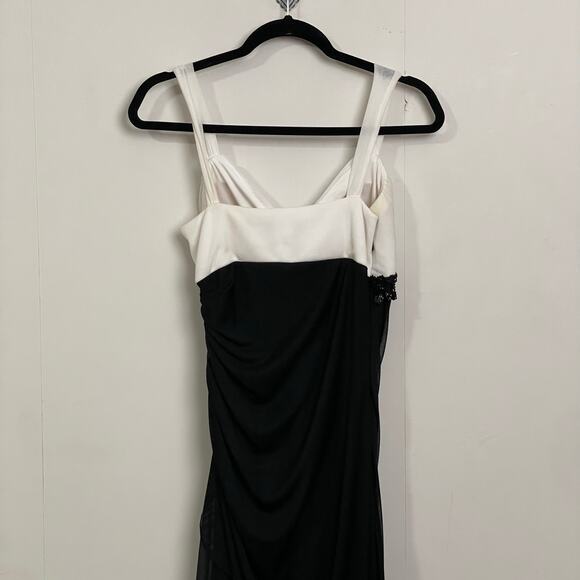 Betsy & Adam by Linda Bernell 8 black white prom dress bead ruche classic formal - Picture 7 of 8